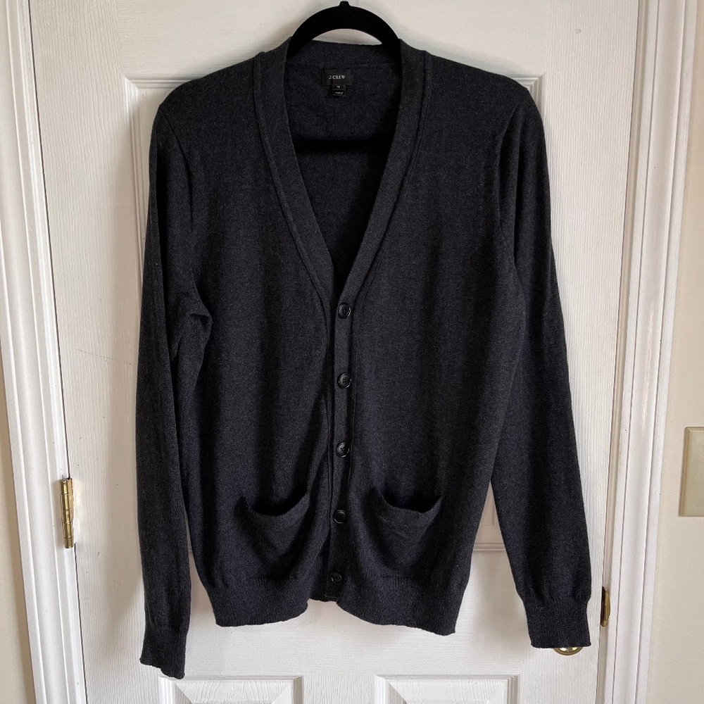 J. Crew Men's Cardigan Sweater size Medium, Dark Gray, Button front, pockets EUC